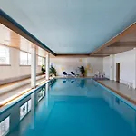 New Engadine Alpine - Pool & Sauna Lägenhet