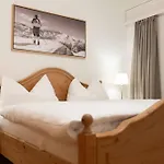 New Engadine Alpine - Pool & Sauna St. Moritz