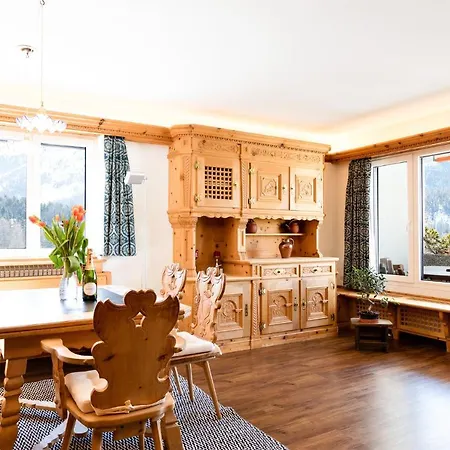 New Engadine Alpine - Pool & Sauna