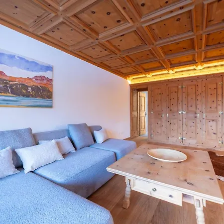 New Engadine Alpine - Pool & Sauna Lägenhet