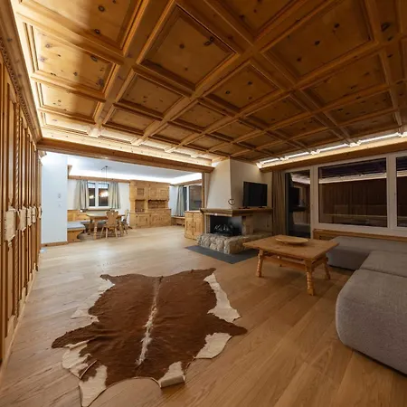 New Engadine Alpine - Pool & Sauna Lägenhet *