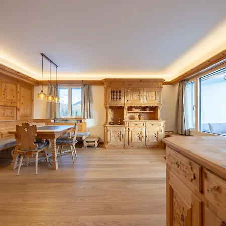 Lägenhet New Engadine Alpine - Pool & Sauna St. Moritz