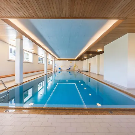 New Engadine Alpine - Pool & Sauna Lägenhet St. Moritz
