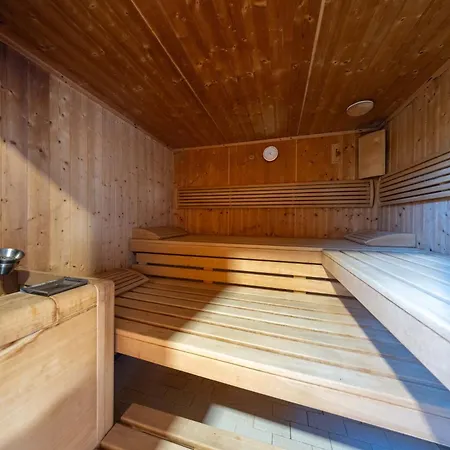 New Engadine Alpine - Pool & Sauna